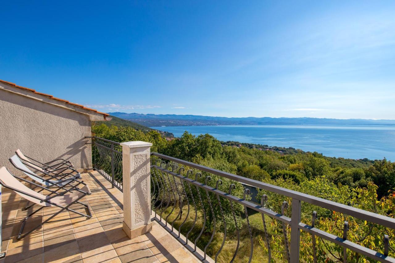 Blue Horizon Apartment Opatija Luaran gambar